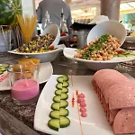 Avenue Deluxe Hotel 4*
