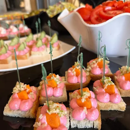 Avenue Deluxe فندق