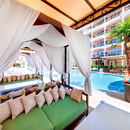 Avenue Deluxe 4* Sunny Beach