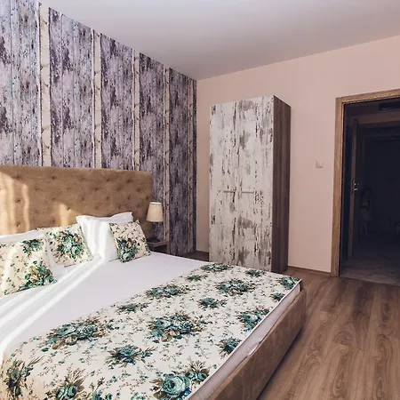 ホテル Avenue Deluxe