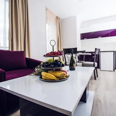 فندق Avenue Deluxe 4*
