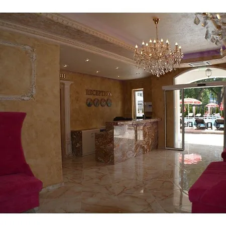 ホテル Avenue Deluxe