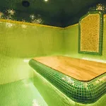Avenue Deluxe Hotel