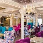 Avenue Deluxe Sunny Beach