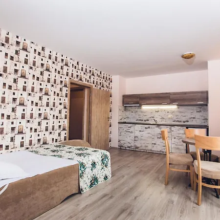 Avenue Deluxe Sunny Beach