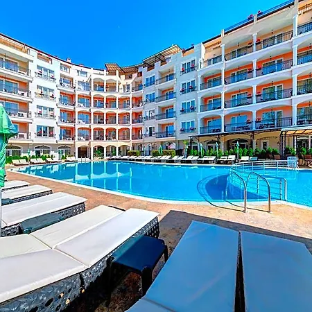 Avenue Deluxe فندق 4*