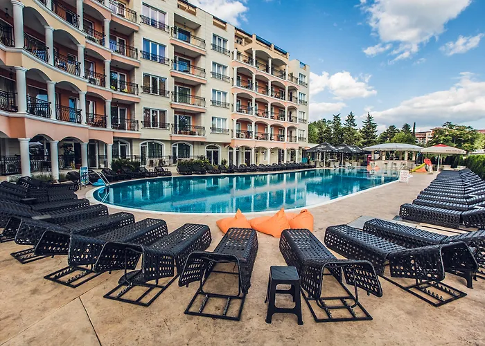 Hotell Avenue Deluxe 4*