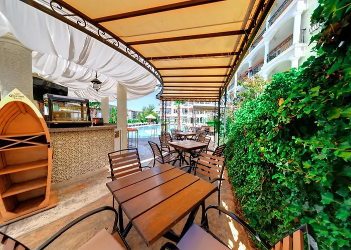 Avenue Deluxe Slăntjev Brjag