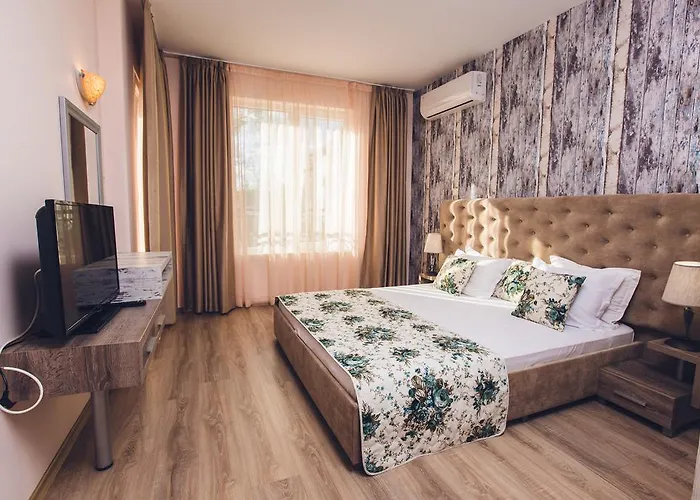 Hotell Avenue Deluxe Slăntjev Brjag