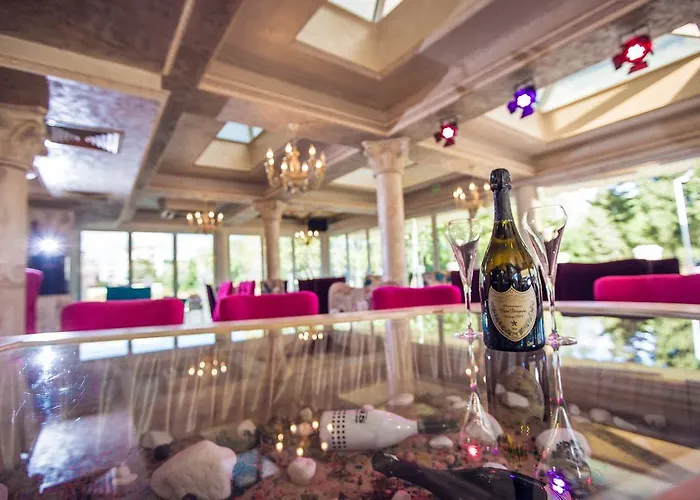 فندق Avenue Deluxe 4*