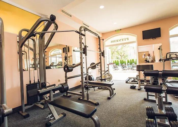 فندق Avenue Deluxe 4*