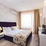 Hotell Avenue Deluxe Slăntjev Brjag