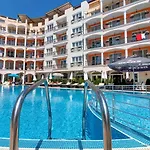 Avenue Deluxe Hotell Slăntjev Brjag