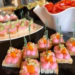 Avenue Deluxe Hotel
