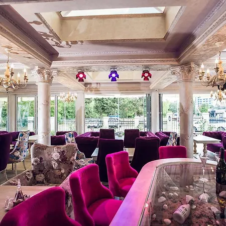 Avenue Deluxe Sluneční pobřeží