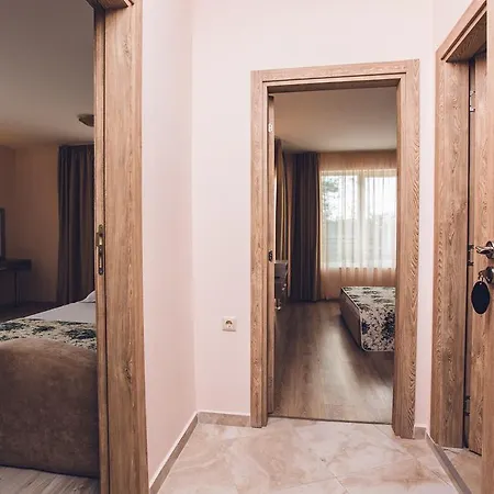 Hotel Avenue Deluxe Sluneční pobřeží